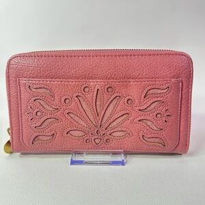 NEW Women’s Style & Co Rose Pink Floral Cutout Zip Wallet